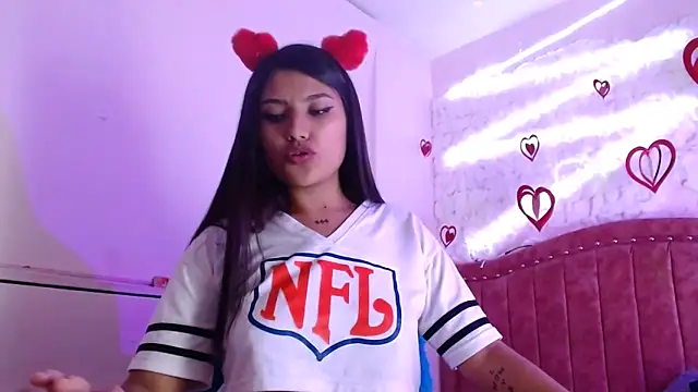 SarahStones online show from 03/11/25, 09:02