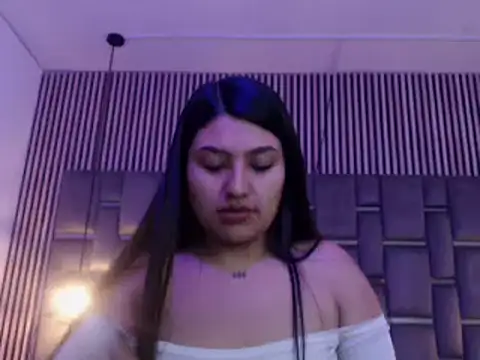 SarahStones online show from 07/06/26, 09:06