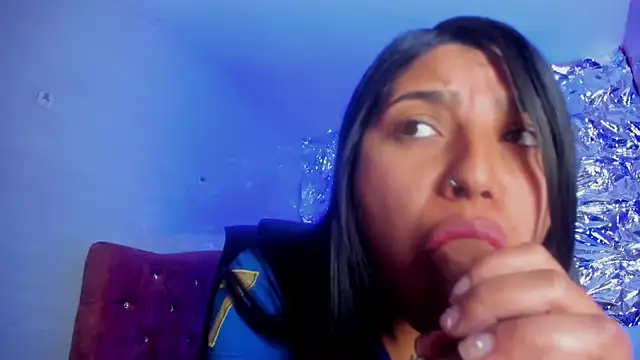 SarahStones online show from 02/11/26, 05:40