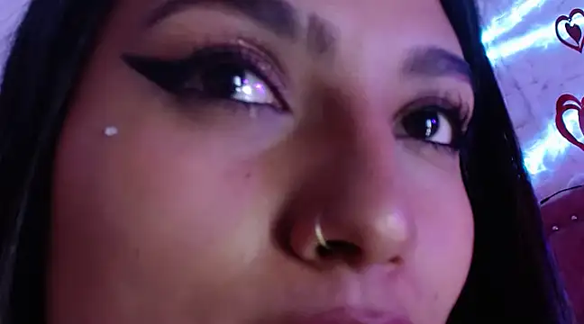 SarahStones online show from 03/10/25, 04:28