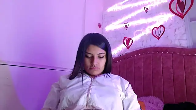 SarahStones online show from 03/14/25, 09:00