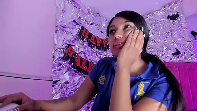 SarahStones online show from 10/24/25, 04:22