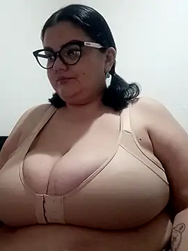 Madisonpalacio online show from 04/07/26, 08:21