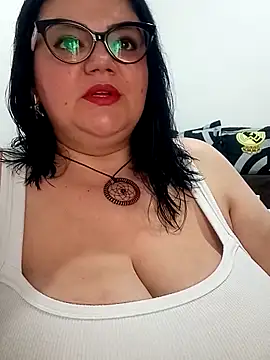 Madisonpalacio online show from 11/03/25, 06:44