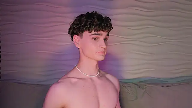 adam 21cm   online show from 09/17/25, 03:25