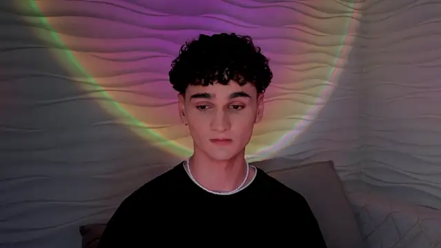 adam 21cm   online show from 03/07/25, 08:00