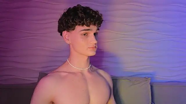 adam 21cm   online show from 10/05/25, 05:25