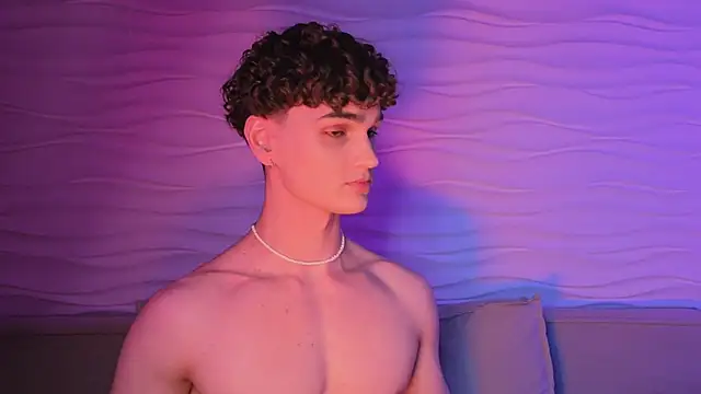 adam 21cm   online show from 10/07/25, 06:31