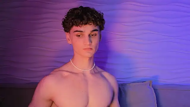 adam 21cm   online show from 10/04/25, 03:57