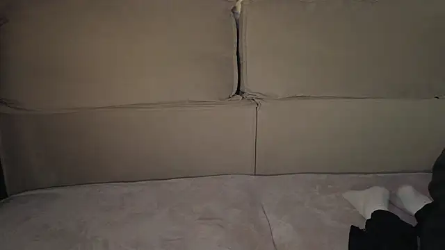 adam 21cm   online show from 11/27/25, 04:51