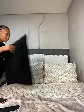 DrippinCaramelCutie online show from 05/14/26, 01:13