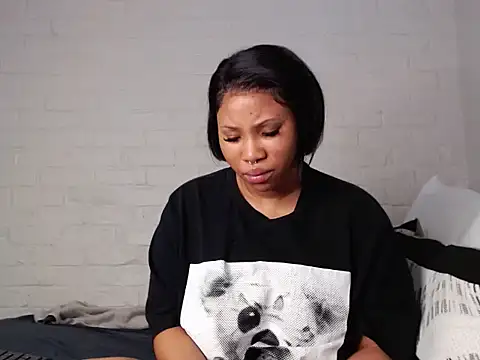 DrippinCaramelCutie online show from 10/31/25, 03:08