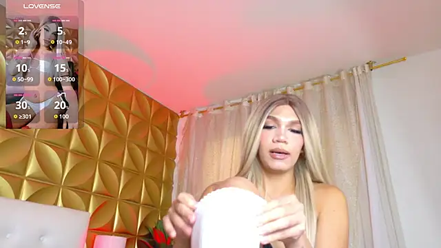 Sara-Smith- online show from 11/11/25, 12:22