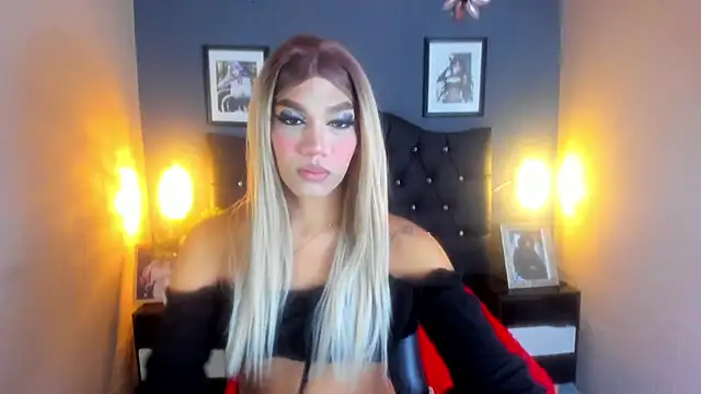 Sara-Smith- online show from 09/25/25, 12:22