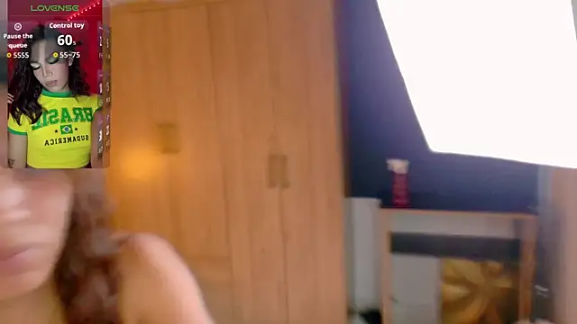 Sara-Smith- online show from 06/17/26, 11:20