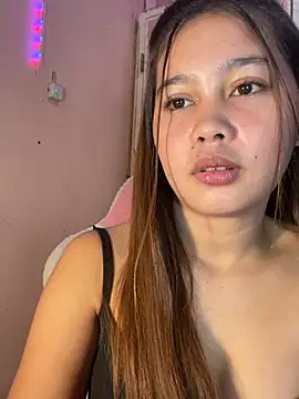 Snapshot of ursweet_babygirl chatting on 02/26/26, 04:18 ursweet babygirl online show from 02/26/26, 04:18