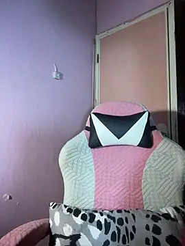 ursweet babygirl online show from 04/18/26, 04:20