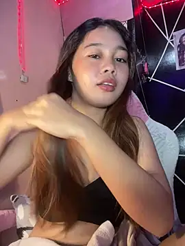 Snapshot of ursweet_babygirl chatting on 02/22/26, 05:14 ursweet babygirl online show from 02/22/26, 05:14