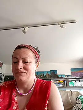 Snapshot of MariaAnaSunshine chatting on 09/20/25, 10:31 MariaAnaSunshine online show from 09/20/25, 10:31