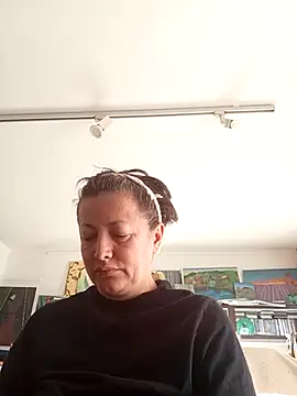 Snapshot of MariaAnaSunshine chatting on 09/29/25, 07:48 MariaAnaSunshine online show from 09/29/25, 07:48