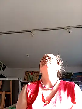 Snapshot of MariaAnaSunshine chatting on 09/24/25, 06:42 MariaAnaSunshine online show from 09/24/25, 06:42