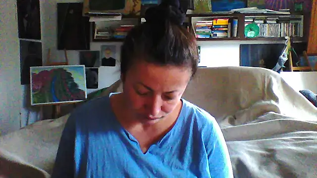 MariaAnaSunshine online show from 10/24/25, 07:51