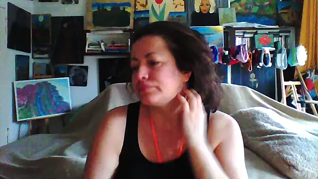 MariaAnaSunshine online show from 12/01/25, 08:15