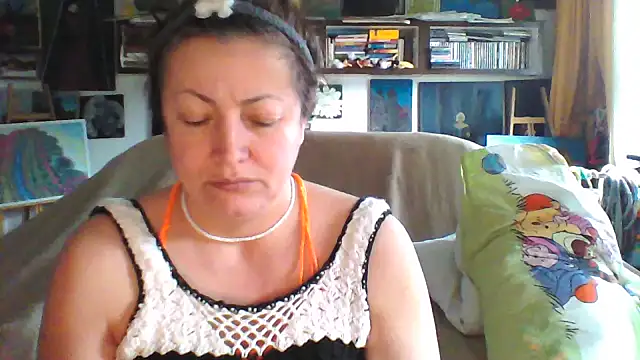 MariaAnaSunshine online show from 02/11/26, 07:41