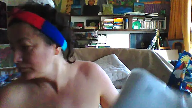 MariaAnaSunshine online show from 10/20/25, 11:00