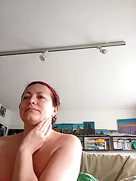 Snapshot of MariaAnaSunshine chatting on 09/16/25, 06:36 MariaAnaSunshine online show from 09/16/25, 06:36