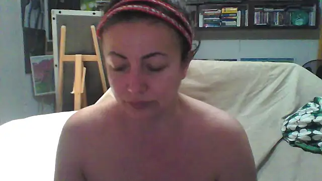 Snapshot of MariaAnaSunshine chatting on 09/10/25, 06:40 MariaAnaSunshine online show from 09/10/25, 06:40