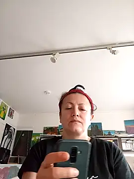 Snapshot of MariaAnaSunshine chatting on 09/18/25, 08:17 MariaAnaSunshine online show from 09/18/25, 08:17