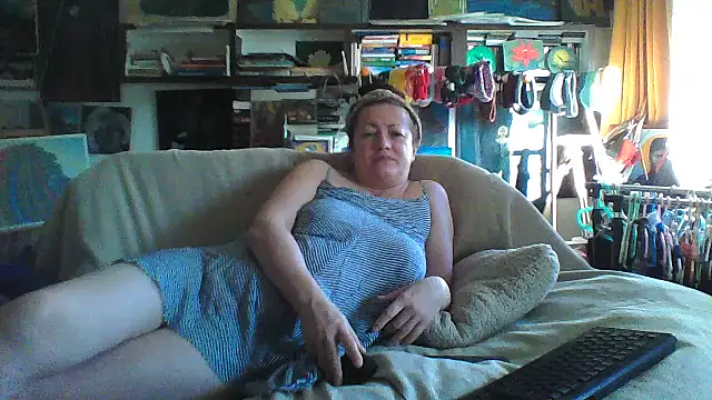 MariaAnaSunshine online show from 12/15/25, 09:48