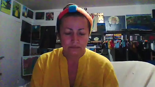 MariaAnaSunshine online show from 12/22/25, 05:02