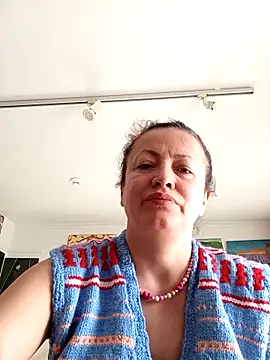Snapshot of MariaAnaSunshine chatting on 09/25/25, 07:36 MariaAnaSunshine online show from 09/25/25, 07:36
