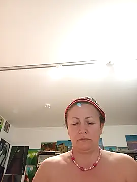 Snapshot of MariaAnaSunshine chatting on 09/20/25, 10:48 MariaAnaSunshine online show from 09/20/25, 10:48