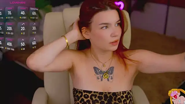 RedShinee online show from 10/01/25, 01:26