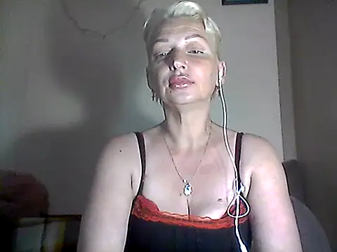 Snapshot of MaryJane441 chatting on 06/27/26, 08:59 MaryJane441 online show from 06/27/26, 08:59