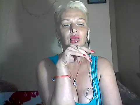 Snapshot of MaryJane441 chatting on 07/14/26, 08:04 MaryJane441 online show from 07/14/26, 08:04