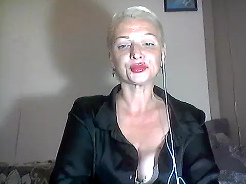 Snapshot of MaryJane441 chatting on 09/11/25, 05:57 MaryJane441 online show from 09/11/25, 05:57