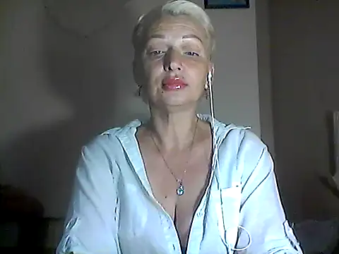 Snapshot of MaryJane441 chatting on 07/09/26, 08:19 MaryJane441 online show from 07/09/26, 08:19