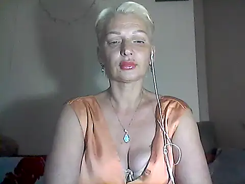 Snapshot of MaryJane441 chatting on 07/15/26, 07:54 MaryJane441 online show from 07/15/26, 07:54