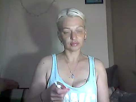 Snapshot of MaryJane441 chatting on 06/15/26, 09:31 MaryJane441 online show from 06/15/26, 09:31