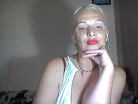 Snapshot of MaryJane441 chatting on 09/18/25, 09:07 MaryJane441 online show from 09/18/25, 09:07