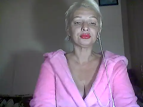 Snapshot of MaryJane441 chatting on 10/15/25, 05:54 MaryJane441 online show from 10/15/25, 05:54