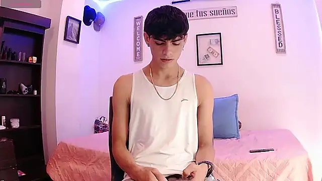 Snapshot of harrytomson_1 chatting on 09/16/25, 06:31 harrytomson 1 online show from 09/16/25, 06:31