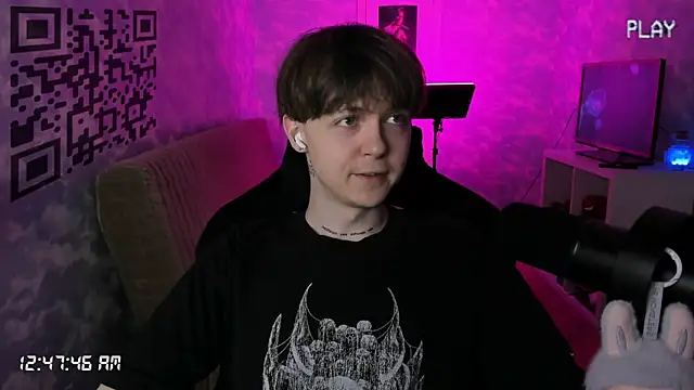 charonbaby1 online show from 10/28/25, 09:47