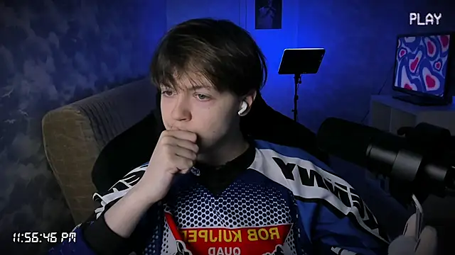 charonbaby1 online show from 11/17/25, 08:57