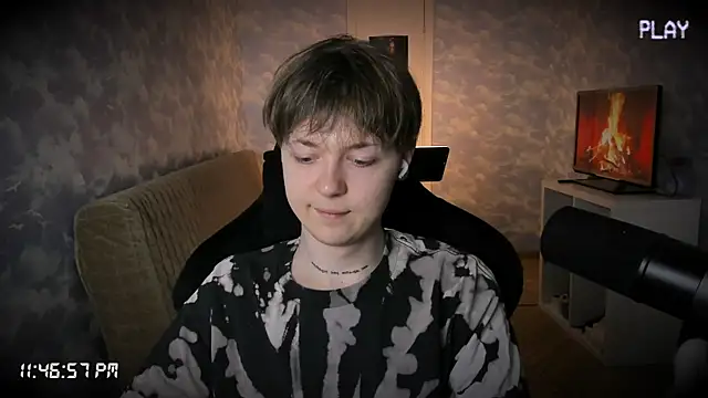 charonbaby1 online show from 09/29/25, 08:47