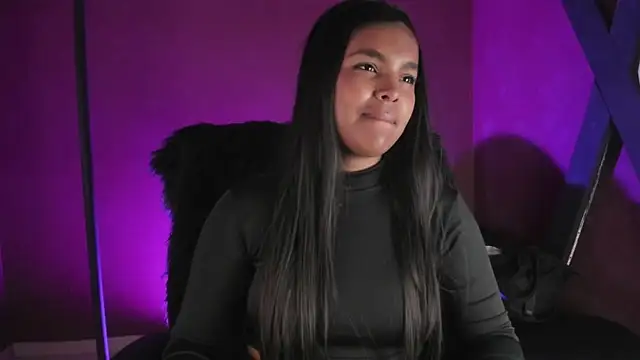 zoe roux21 online show from 11/26/25, 02:33